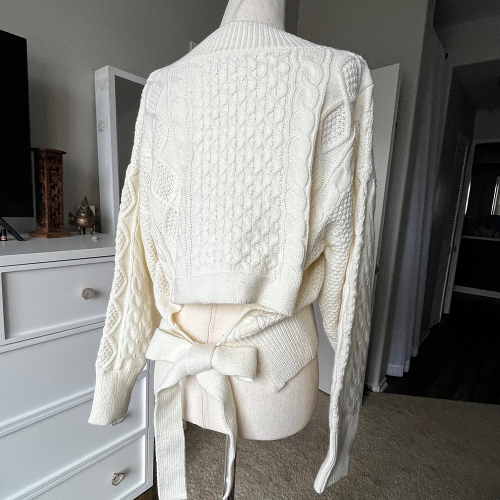 MUST GO: EUC Cecil McBee Sweater with Tie Back